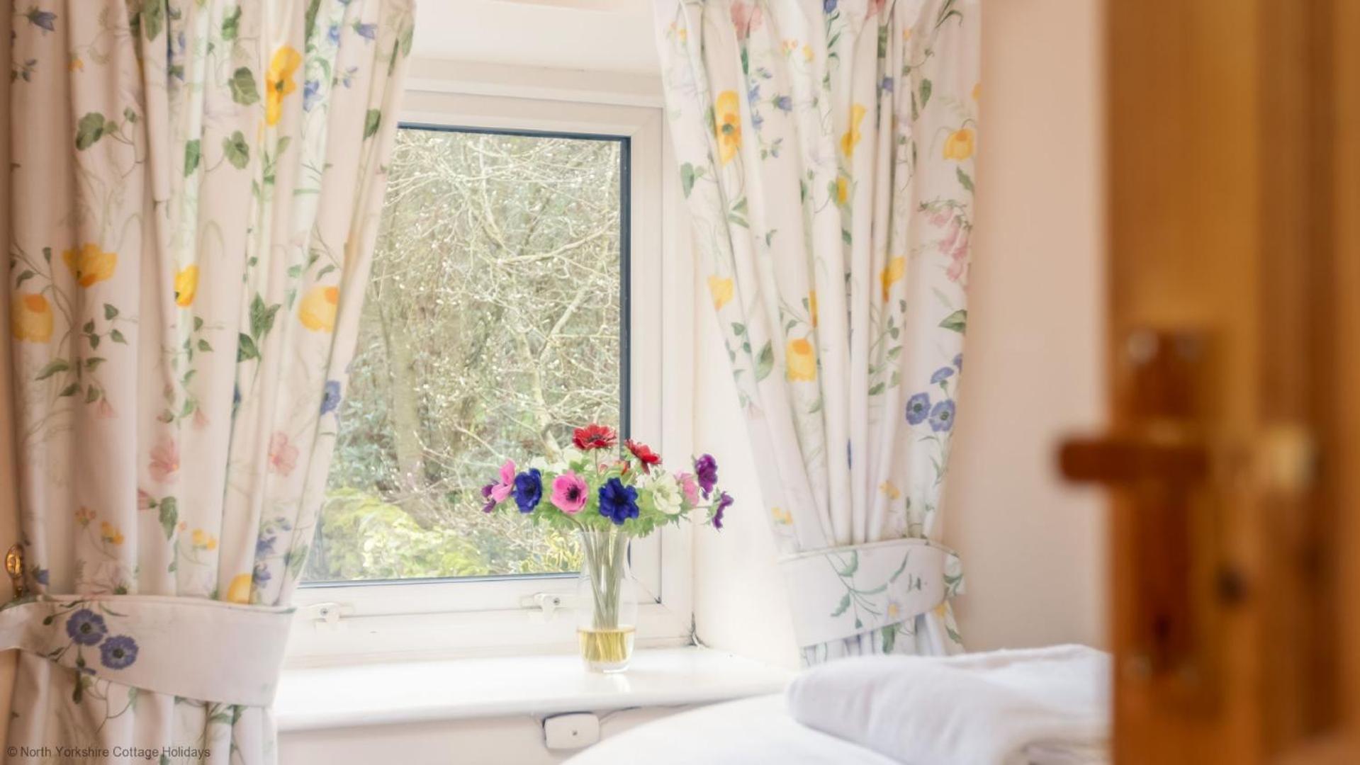 Picturesque Stone Cottage In The Heart Of North Yorkshire Village - Hideaway Cottage Eksteriør billede